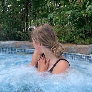 Meet your Posher, Laurence